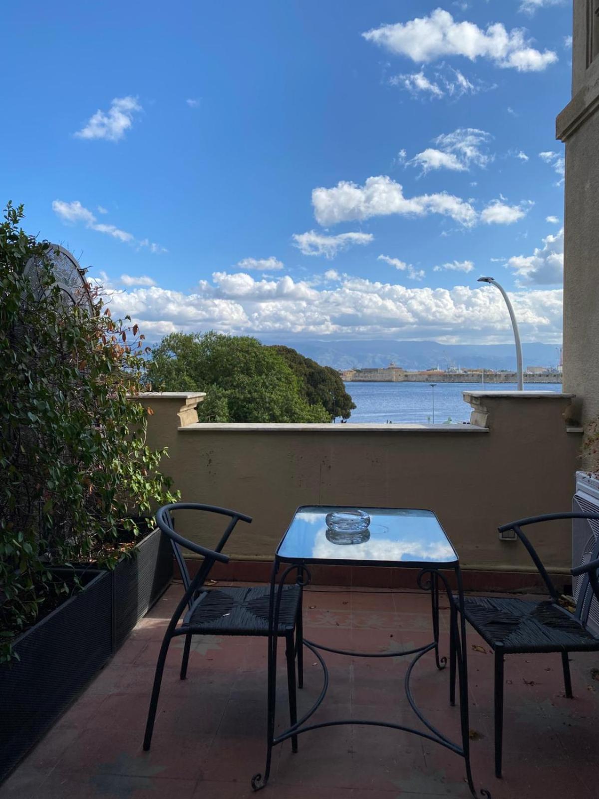 Vittoria - House Of Charme Bed & Breakfast Messina Exterior photo
